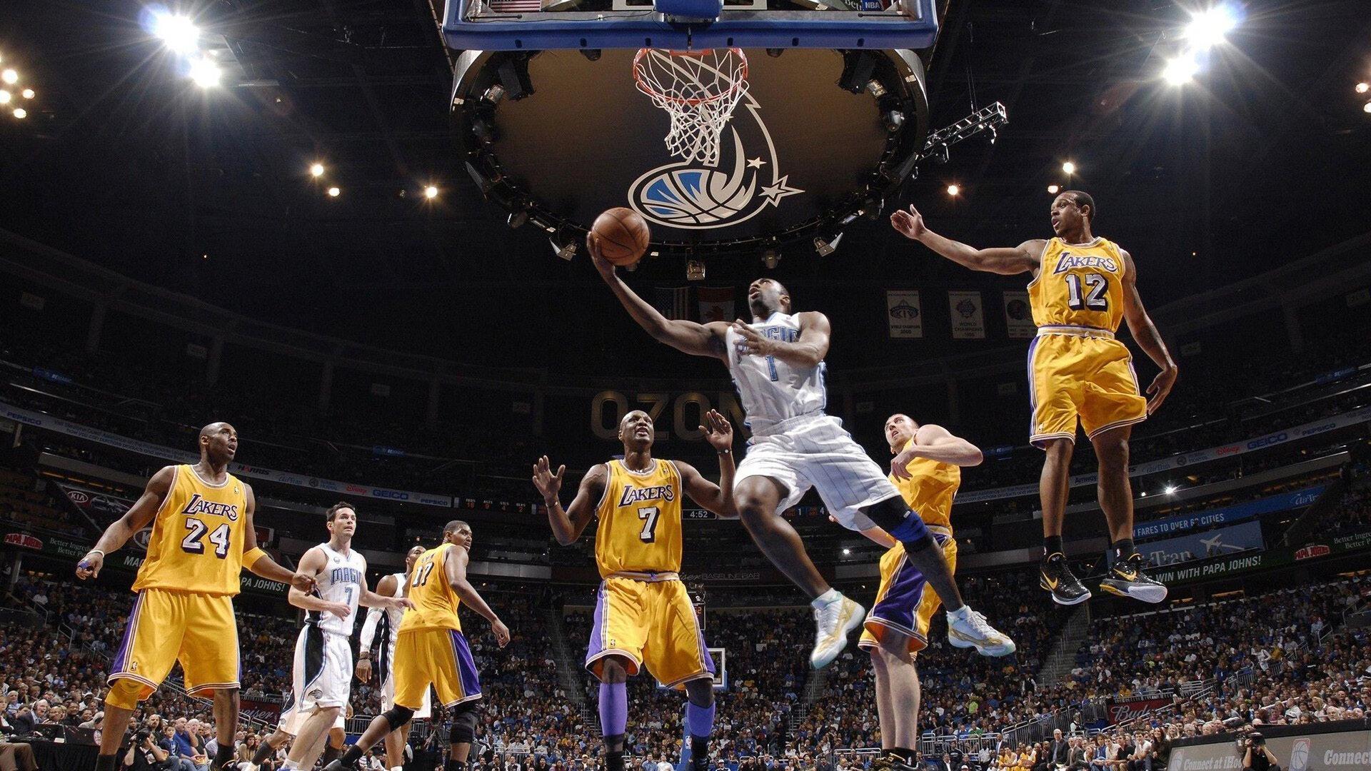 NBA全明星赛星光熠熠 新生代球员闪耀舞台
